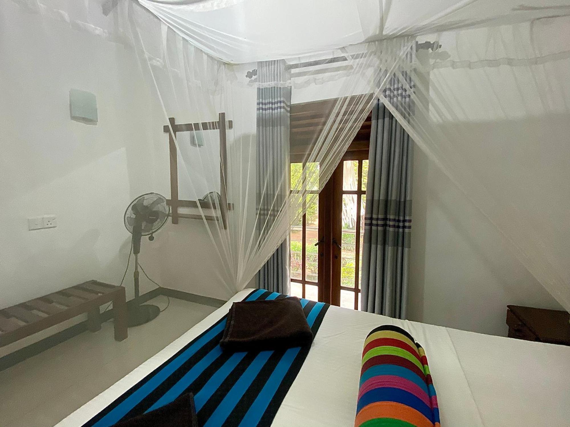 Habarana New Star Homestay ภายนอก รูปภาพ